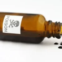 ફોનમાં વાત કરવાની ના પાડતા સગીરાએ ઝેર પીધું