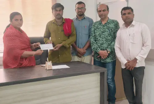 કાછિયાગાળામાં વીજળી પડવાથી ભેંશનું મૃત્યુ થતા સહાય