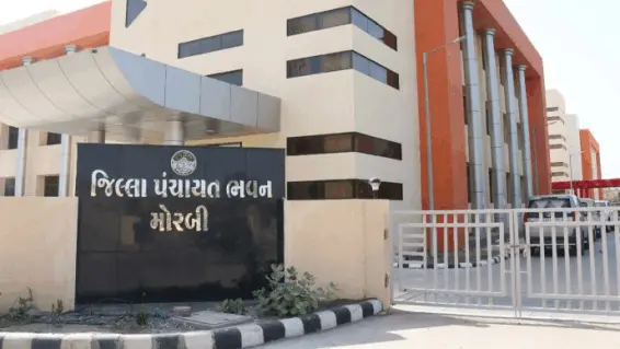 રોડના કામ પુરા નહીં કરનાર સામે જી.પંચા. માં ઠરાવ