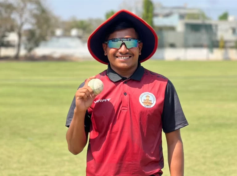 ક્રિકેટમાં વાંકાનેરની ઉભરતી પ્રતિભા: મનજીત કુમખાણીયા