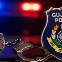 છરી સાથે ફરતા ચાર વ્યક્તિઓની પોલીસ દ્વારા ધરપકડ