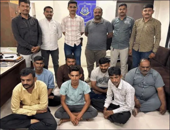 સણોસરા ગામે જુગાર રમતા સાત પકડાયા
