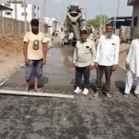 કોઠારીયામાં બની રહ્યો છે સી સી રોડ
