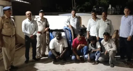 રેલવેના ચોરાયેલ કેબલની ચોરીના આરોપી પકડાયા